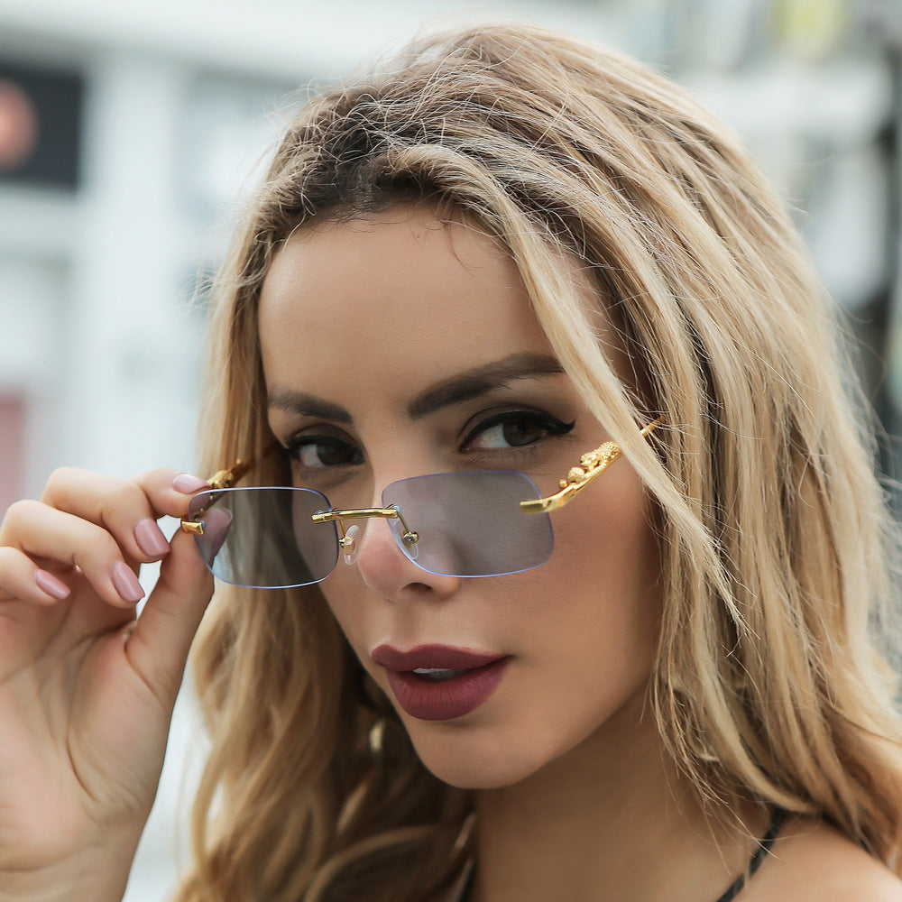 CRYSTAL SHADE®